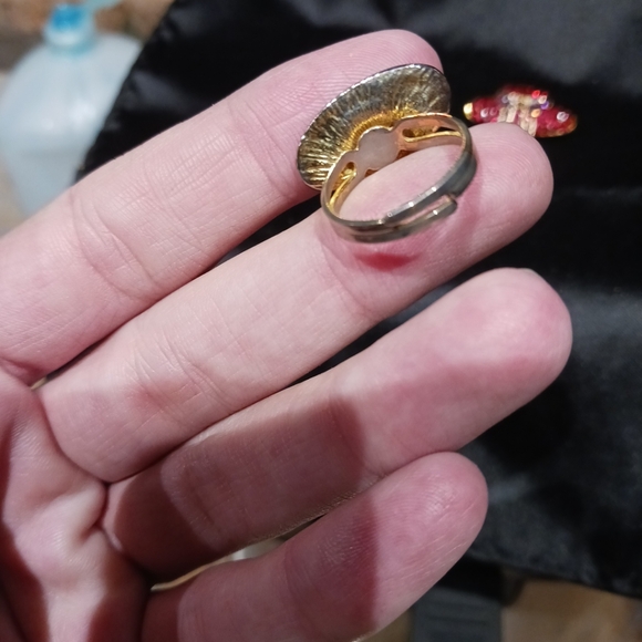 Vtg Red Hat Society Red & Purple Enamel Rhinestone Brooch And Ring (Sz 6.5) Set - Picture 6 of 9